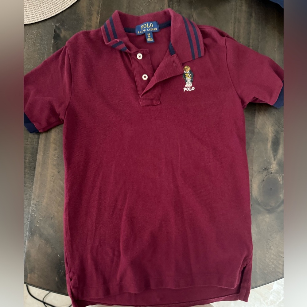 Short sleeve polo. Burgundy